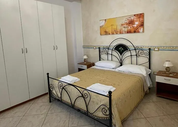 Arcobaleno 住宿加早餐酒店 3*